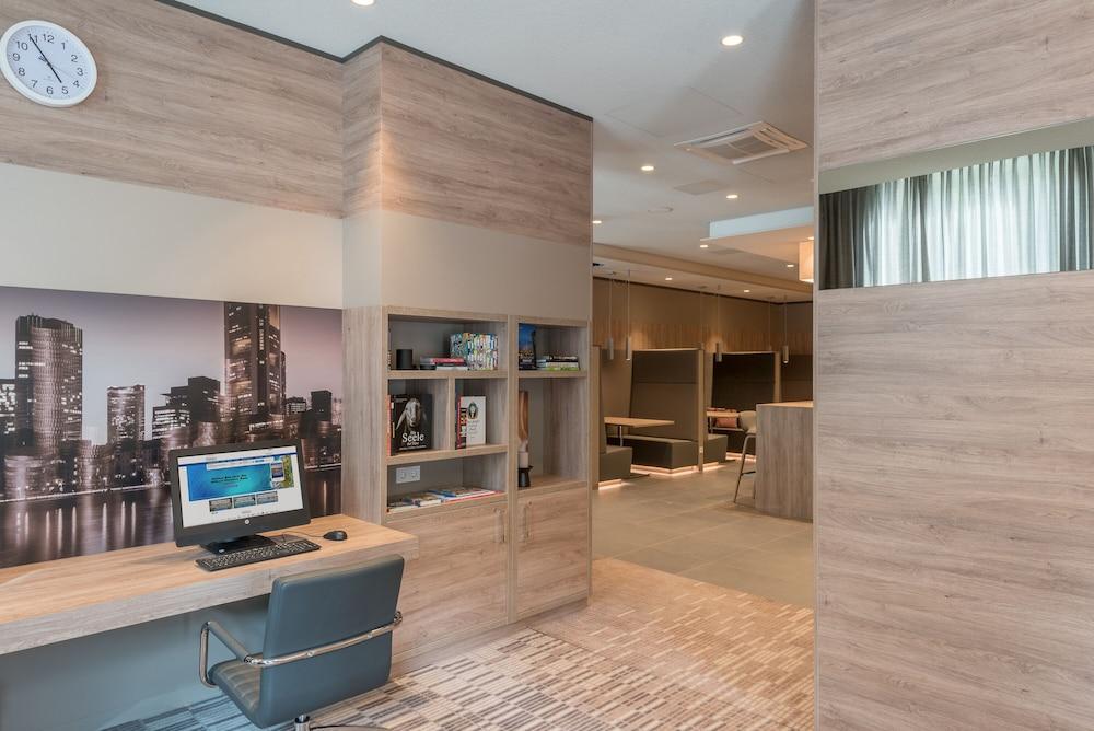 Hampton By Hilton Frankfurt Airport Hotel Frankfurt am Main
