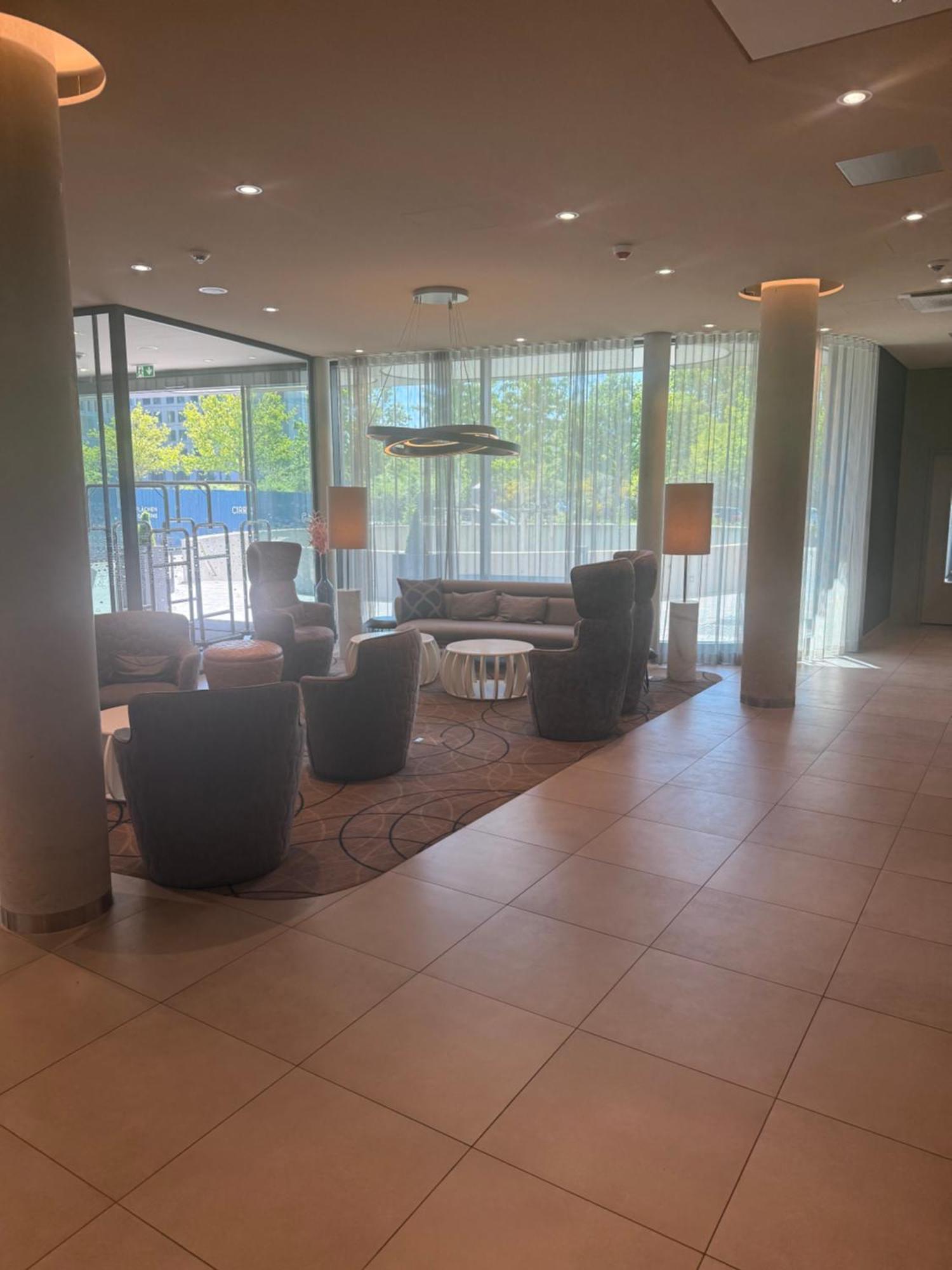 Hotel Hampton By Hilton Frankfurt Airport 3*